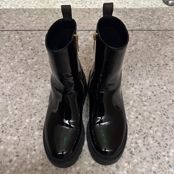 Michael Kors Geller Patent Leather Wedge Boots - Picture 5 of 8